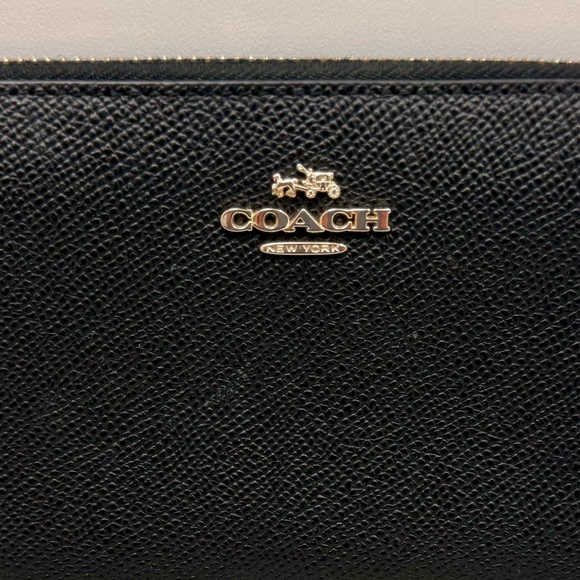 SOLD COACH Classic Everyday Accordion Long Zip Around Crossgrain Wallet - Picture 16 of 16